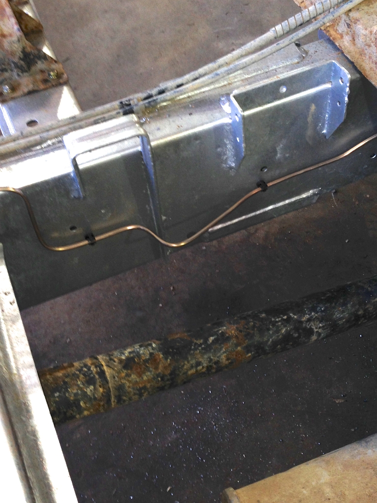 20131125 LAND ROVER Rebuild by Mark Kelly 09.jpg